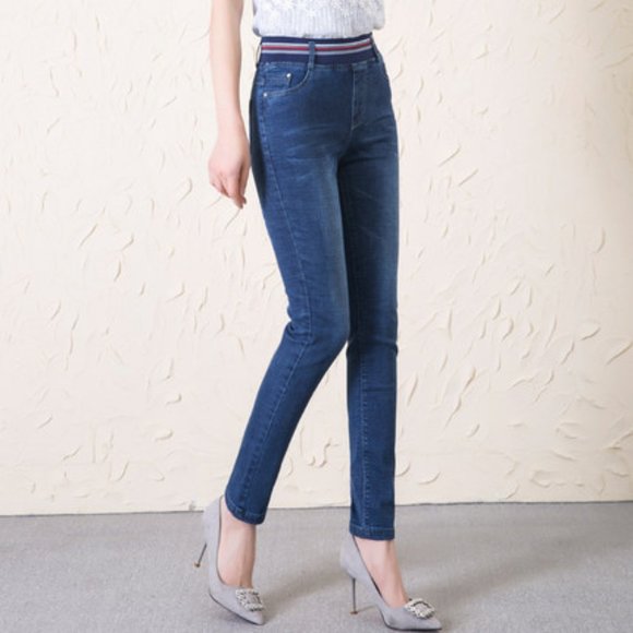 Elastic waist jeans - Picture 3 of 5